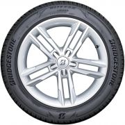 Bridgestone Blizzak LM005 215/55 R16 97V