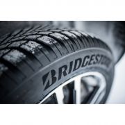 Bridgestone Blizzak LM005 215/55 R16 97V