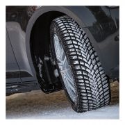 Bridgestone Blizzak LM005 215/55 R16 97V